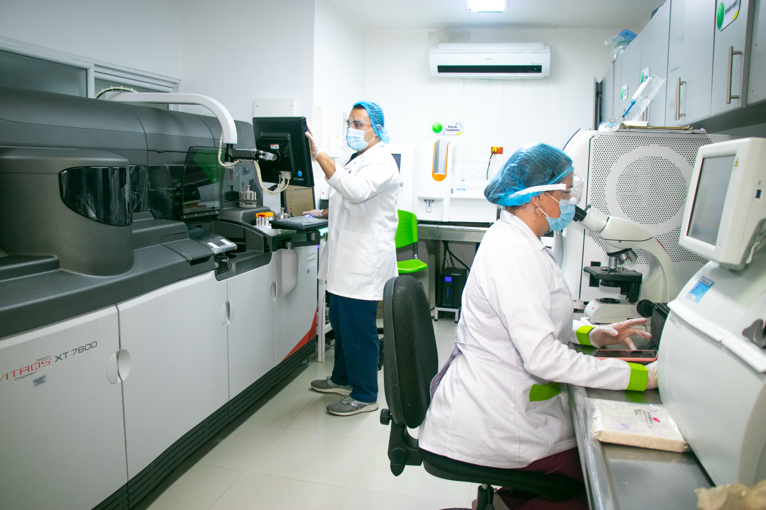 LABORATORIO CLÍNICO ESPECIALIZADO